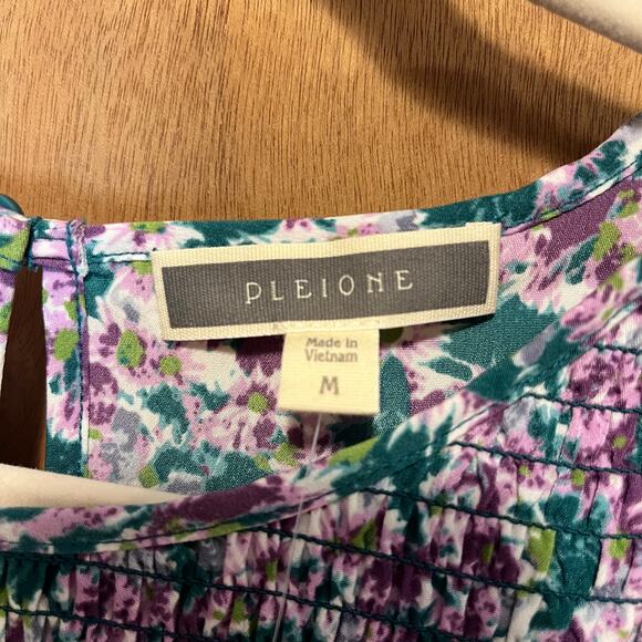 Pleione Blouse NWT Women’s Medium Smocked Floral Puff Sleeve Boho CottageCore - Picture 6 of 10